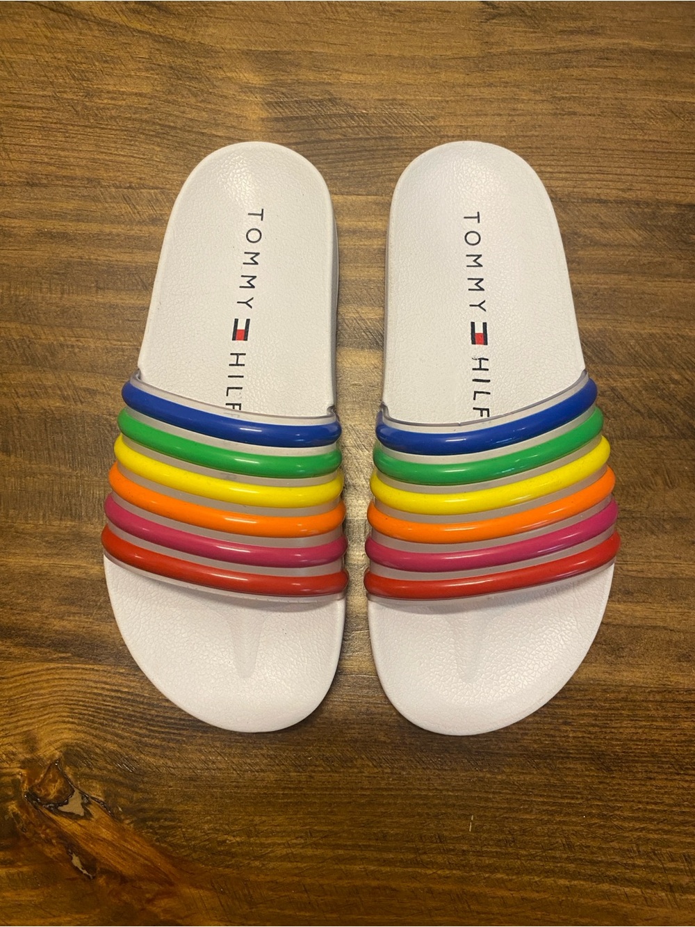 Tommy Hilfiger White Rainbow Strap Slide Sandals - Kids size 3 - Picture 3 of 10